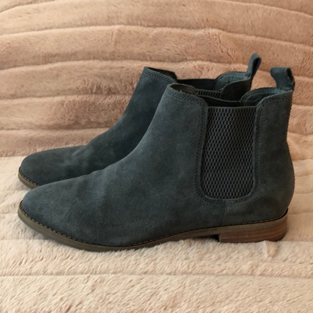 Toms Gray Suede Booties